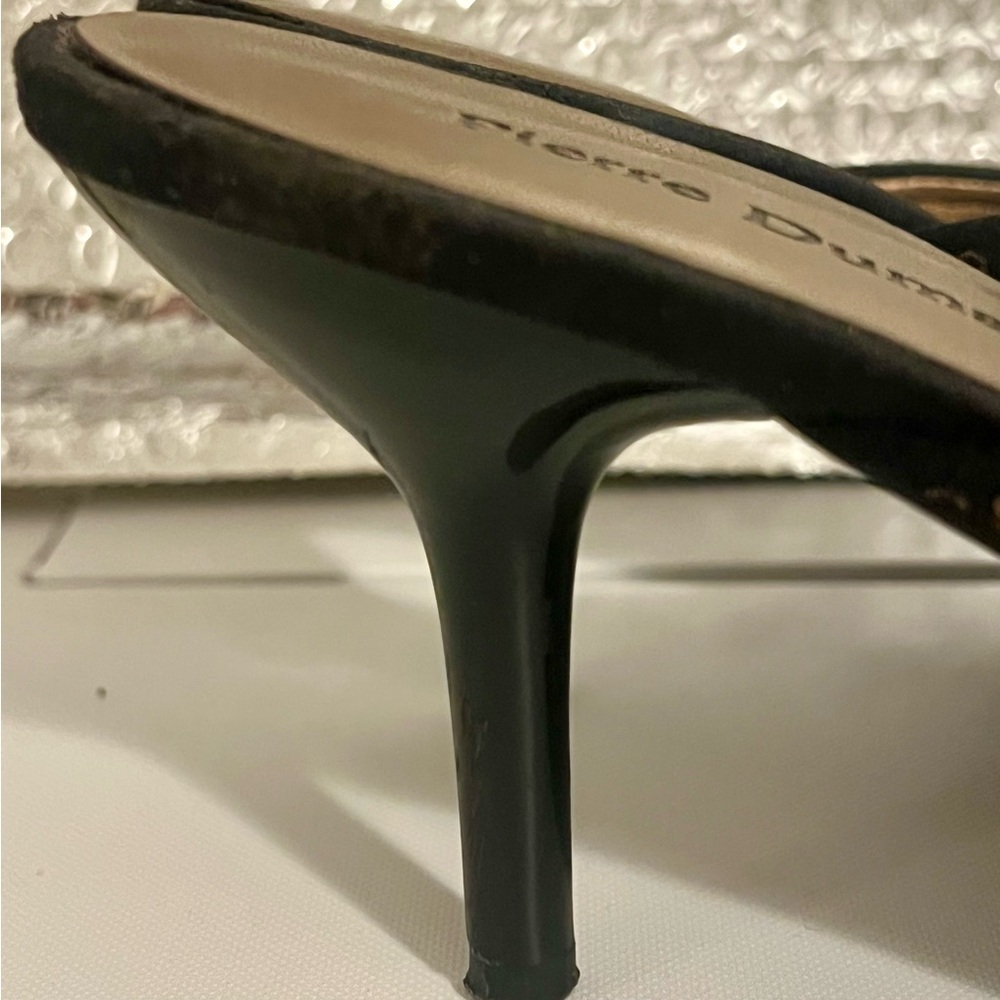 Pierre Dumas Sz 8.5 Black intricate embroidery on suede, Pointed Toe Heels Mules - Picture 6 of 9